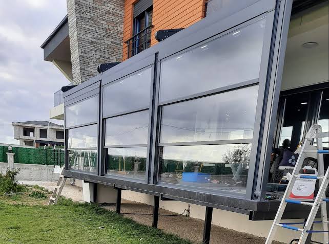 Giyotin tam balkon sistemleri kumandalı 